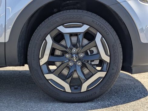 Certified 2025 Kia Telluride S FWD image 12