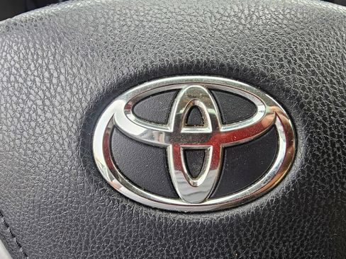 Used 2017 Toyota RAV4 Limited FWD image 22