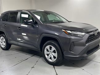 Used 2025 Toyota RAV4 LE video 3