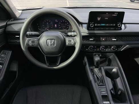 Certified 2023 Honda Accord EX image 11