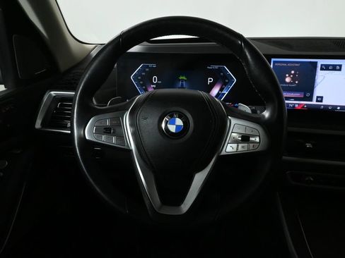 Certified 2024 BMW X7 xDrive40i w/ Premium Package image 18