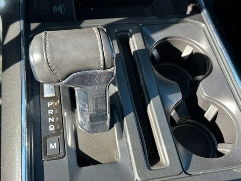 Used 2021 Ford F150 Lariat w/ Equipment Group 502A High image 20