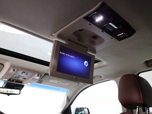 Used 2019 Cadillac Escalade ESV Luxury AWD/4WD image 31