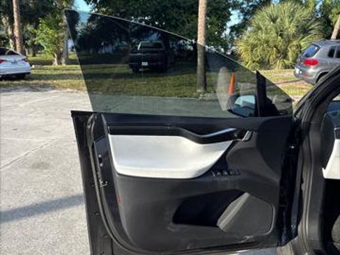 Used 2018 Tesla Model X 100D image 20