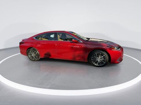 Used 2025 Lexus ES 300h w/ Premium Package FWD image 9