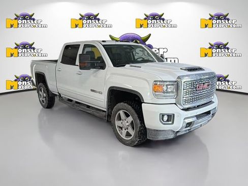 Used 2018 GMC Sierra 2500 SLT w/ All Terrain HD Package AWD/4WD image 3