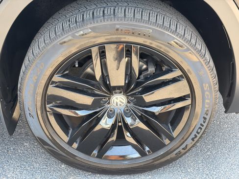 Used 2018 Volkswagen Atlas SEL Premium AWD/4WD image 30