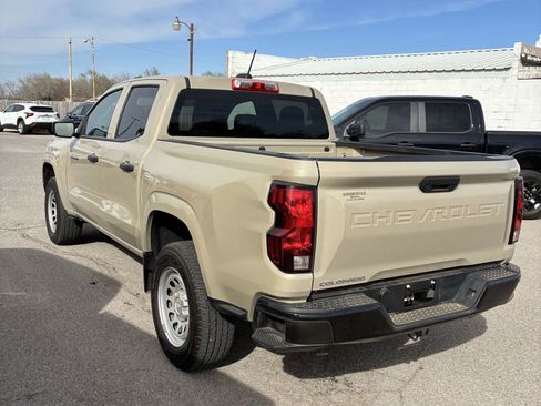 Used 2024 Chevrolet Colorado W/T image 19