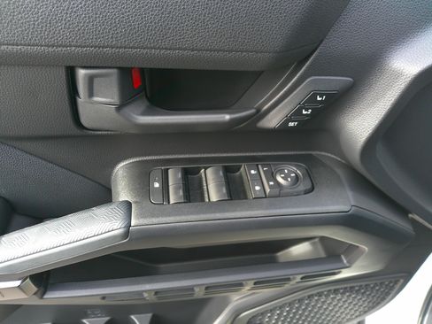 Used 2025 Toyota 4Runner TRD Off-Road Premium image 17