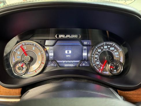 Used 2022 RAM 3500 Limited AWD/4WD image 18