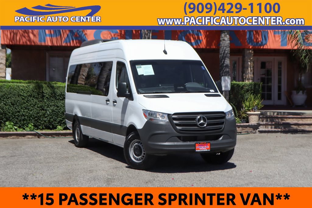 Used 2025 Mercedes-Benz Sprinter 2500 image 1