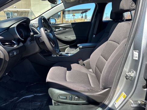 Used 2024 Chevrolet Malibu LT image 33