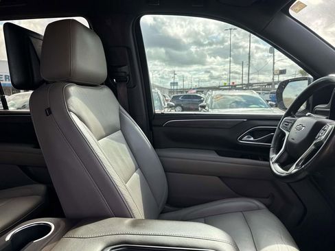 Certified 2021 Chevrolet Tahoe Z71 w/ Z71 Signature Package image 12