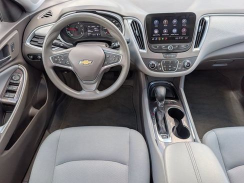 Used 2024 Chevrolet Malibu LT FWD image 6