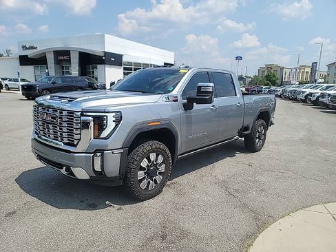 Certified 2024 GMC Sierra 2500 Denali w/ Denali Reserve Package AWD/4WD image 3