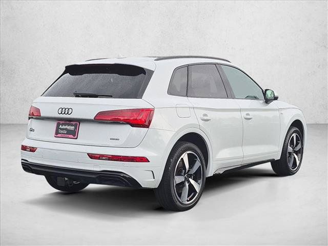 Used 2023 Audi Q5 2.0T Premium Plus w/ Premium Plus Package AWD/4WD image 5
