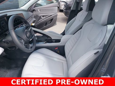 Used 2025 Hyundai Elantra Limited FWD image 15
