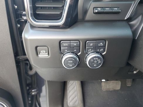 Used 2024 GMC Sierra 3500 Denali Ultimate image 24