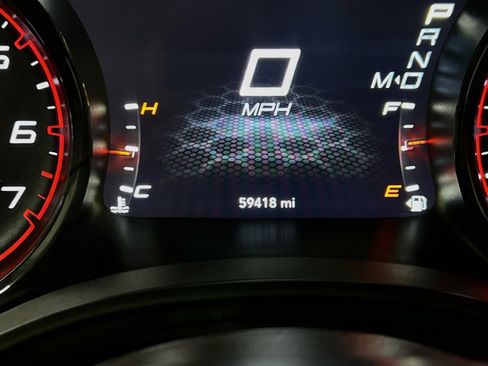 Used 2022 Dodge Charger SXT w/ Blacktop Package RWD image 8
