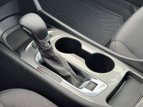 Used 2023 Chevrolet Malibu LS image 31