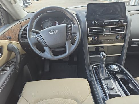 Used 2023 INFINITI QX80 Premium Select w/ Cargo Package AWD/4WD image 17