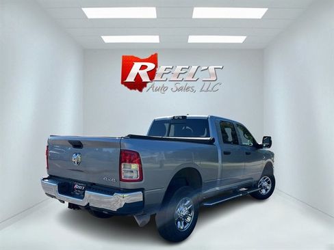 Used 2024 RAM 2500 Tradesman w/ Chrome Appearance Group AWD/4WD image 7