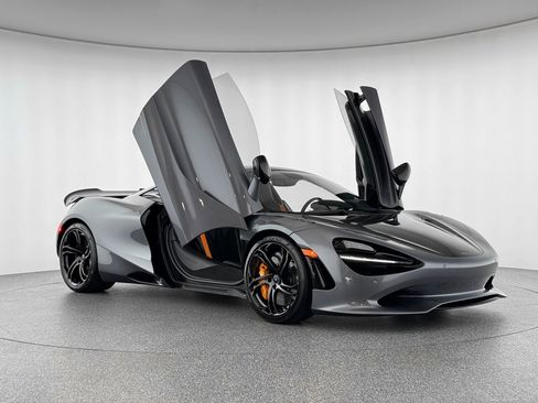 New 2026 McLaren 750S Spider image 8