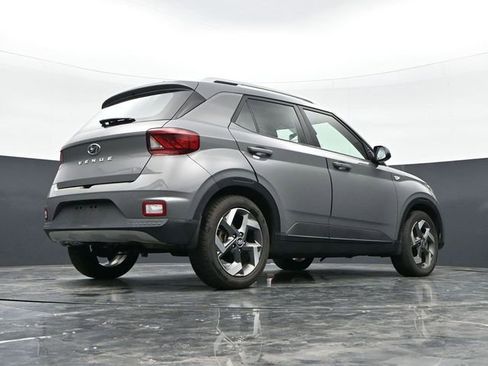 Used 2020 Hyundai Venue SEL w/ Convenience + Premium Package FWD image 38