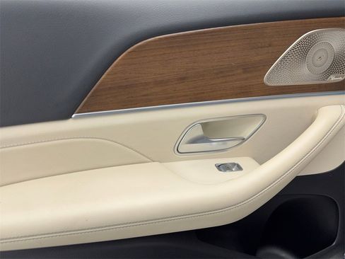 Used 2022 Mercedes-Benz GLE 350 4MATIC w/ AMG Line Exterior image 44