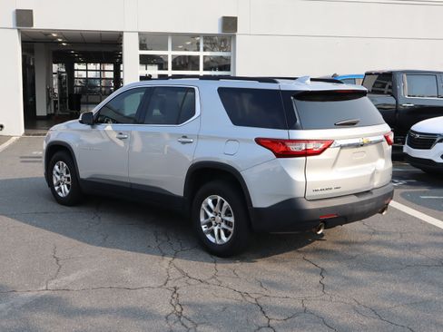 Used 2020 Chevrolet Traverse LT w/ LPO, Floor Liner Package AWD/4WD image 8