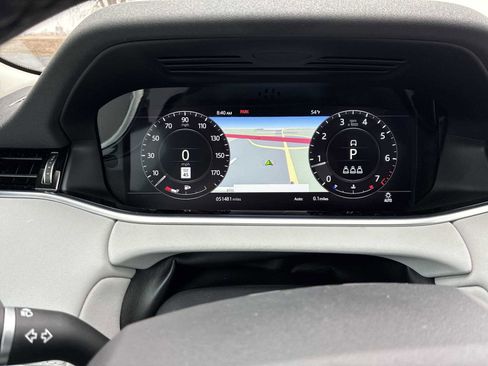 Used 2020 Land Rover Range Rover Evoque SE image 11