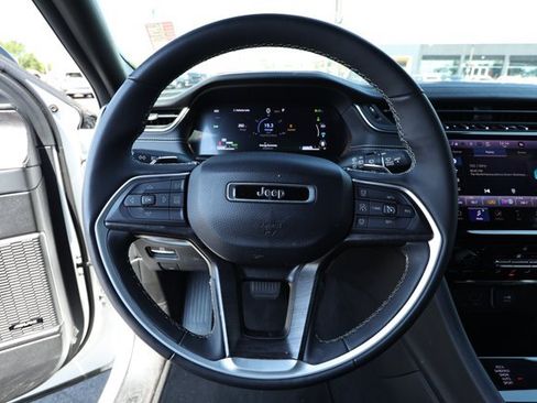 Certified 2024 Jeep Grand Cherokee Limited 4xe AWD/4WD image 11