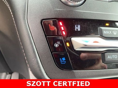 Used 2020 Ford Explorer Platinum w/ Premium Technology Package image 28