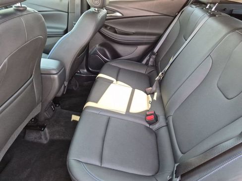 Used 2025 Buick Encore GX Sport Touring w/ Advanced Technology Package AWD/4WD image 29