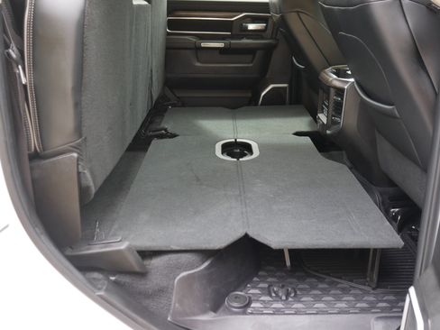 Used 2019 RAM 2500 Laramie image 33