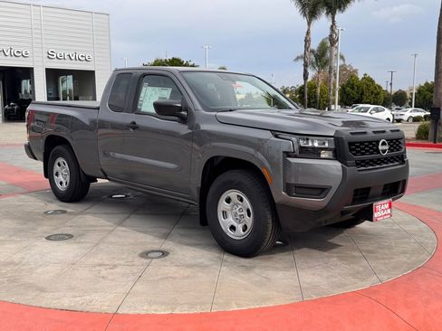 New 2026 Nissan Frontier S image 2