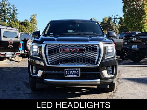 Used 2021 GMC Yukon XL Denali image 3