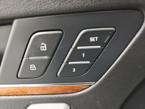 Used 2022 Audi Q5 e Prestige image 13