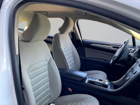 Used 2018 Ford Fusion S image 7