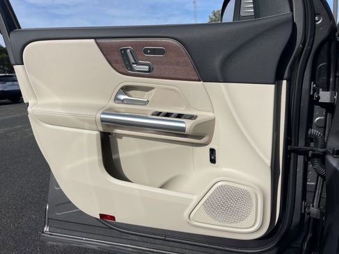 Used 2023 Mercedes-Benz GLA 250 4MATIC image 20