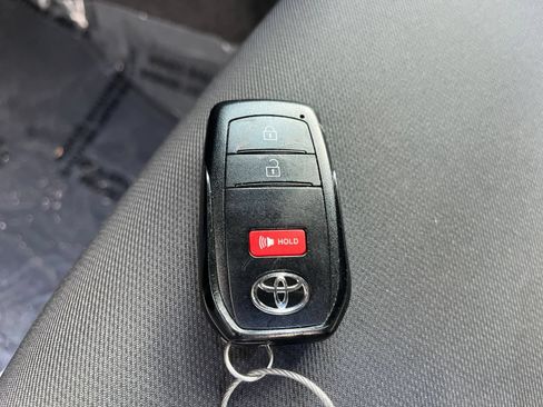Used 2025 Toyota Tacoma TRD Off-Road AWD/4WD image 18