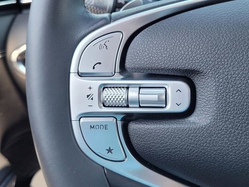 Used 2022 Genesis GV70 2.5T w/ Select Package image 20