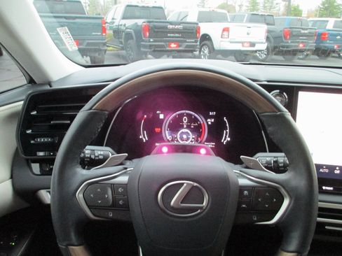 Used 2023 Lexus RX 350 Premium image 29