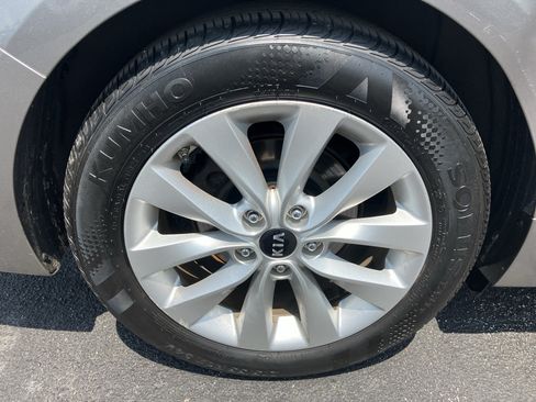 Used 2016 Kia Optima EX w/ Premium Package FWD image 9
