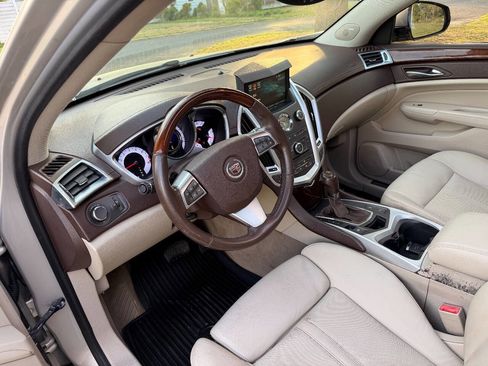Used 2010 Cadillac SRX Luxury AWD/4WD image 15