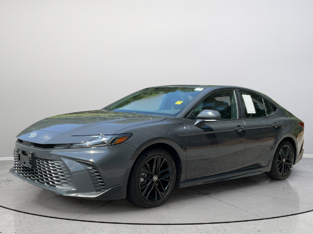 Used 2025 Toyota Camry SE w/ Multimedia Upgrade Package FWD image 4