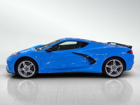 Used 2024 Chevrolet Corvette Stingray Preferred Cpe w/ Z51 Performance Package image 4