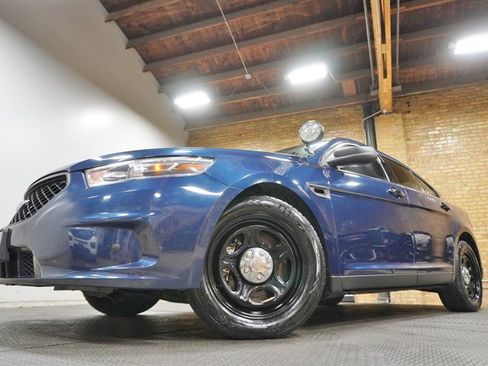 Used 2016 Ford Taurus Police Interceptor AWD image 3
