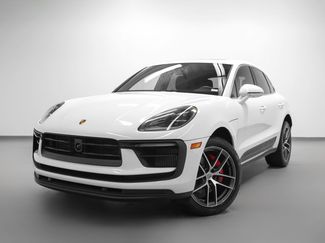 Certified 2025 Porsche Macan S video 1