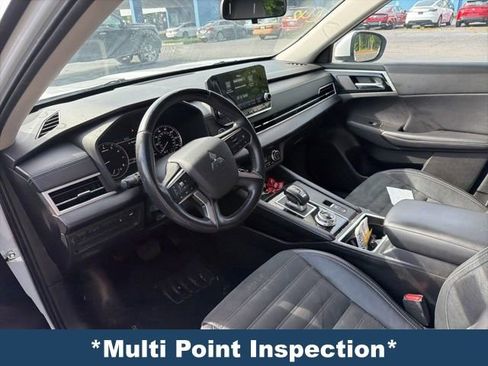 Used 2022 Mitsubishi Outlander SE AWD/4WD image 4